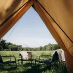 Glamping U Lesa 豪华帐篷