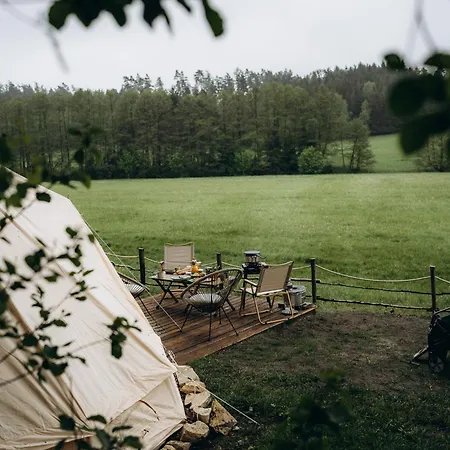 Glamping U Lesa 럭셔리텐트 *