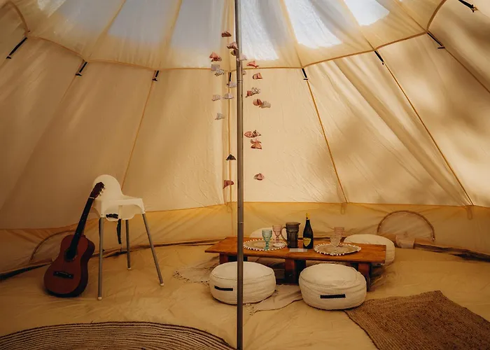 ラグジュアリーテント Glamping U Lesa